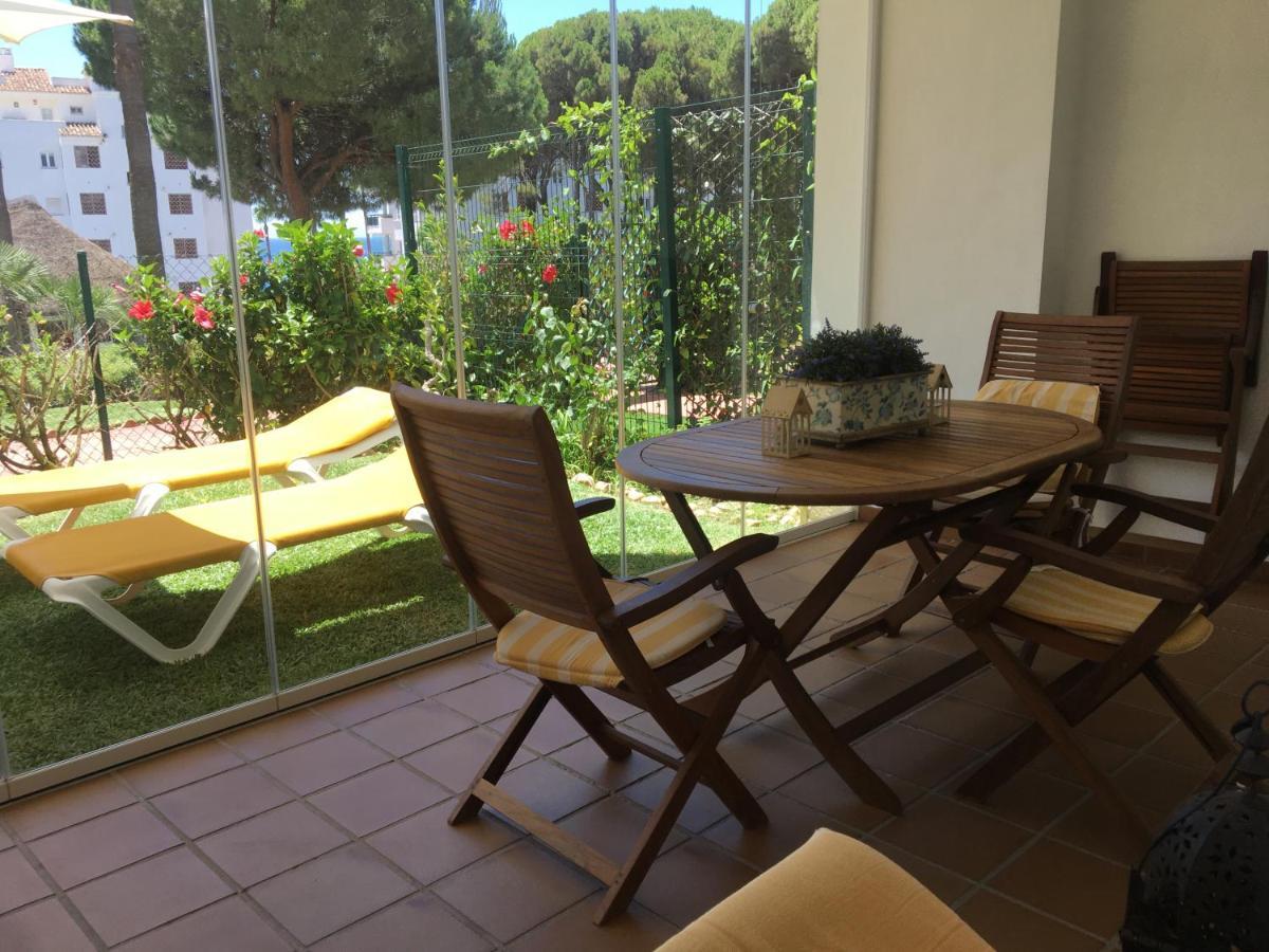 Mi Capricho, Beachfront, Grownfloor, Private Garden & Terrace Sitio de Calahonda エクステリア 写真