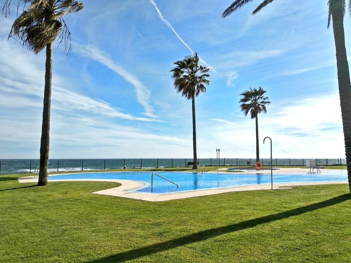 Mi Capricho, Beachfront, Grownfloor, Private Garden & Terrace Sitio de Calahonda エクステリア 写真