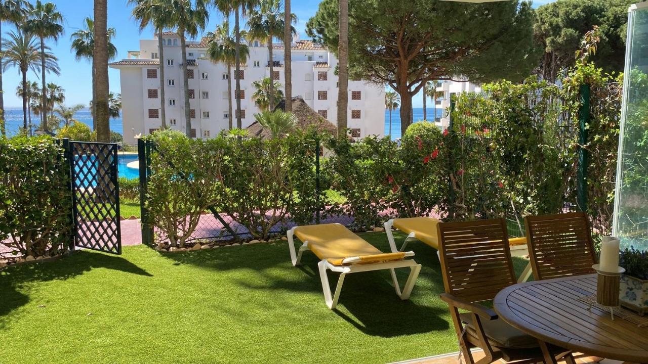 Mi Capricho, Beachfront, Grownfloor, Private Garden & Terrace Sitio de Calahonda エクステリア 写真