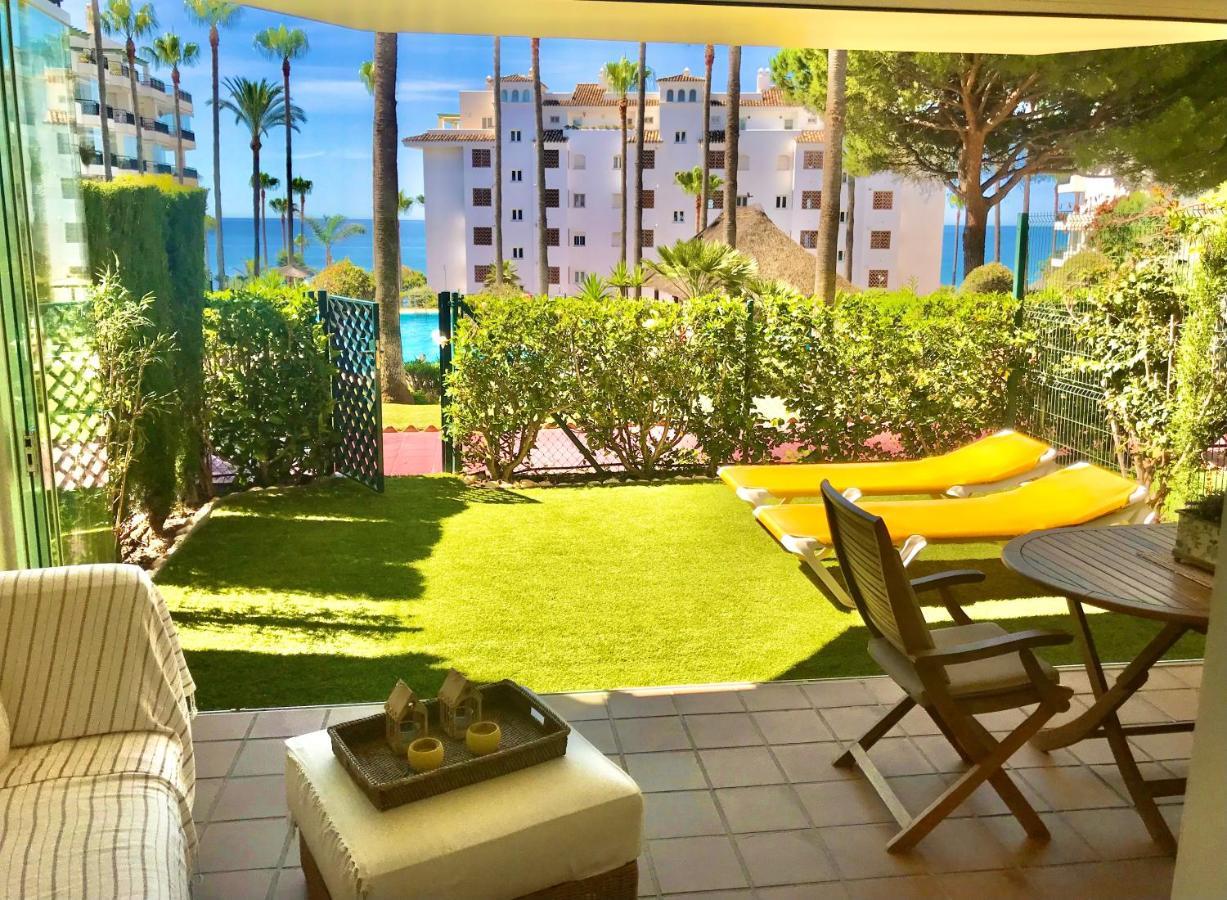 Mi Capricho, Beachfront, Grownfloor, Private Garden & Terrace Sitio de Calahonda エクステリア 写真
