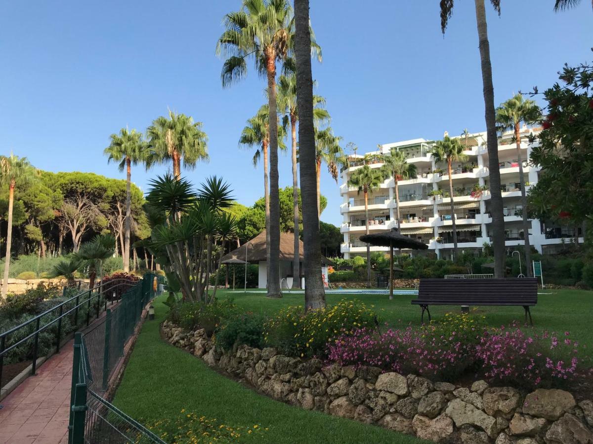 Mi Capricho, Beachfront, Grownfloor, Private Garden & Terrace Sitio de Calahonda エクステリア 写真