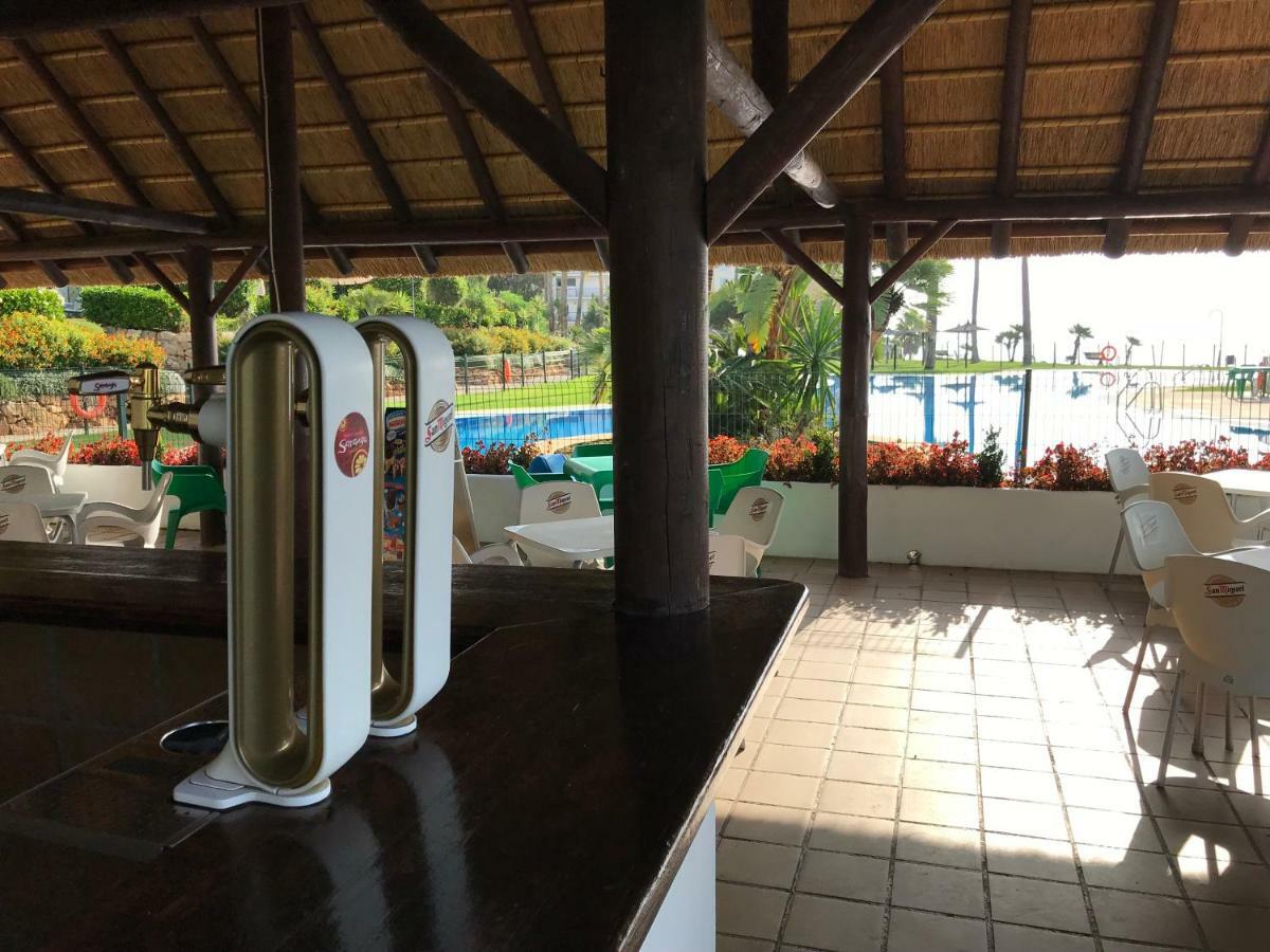 Mi Capricho, Beachfront, Grownfloor, Private Garden & Terrace Sitio de Calahonda エクステリア 写真