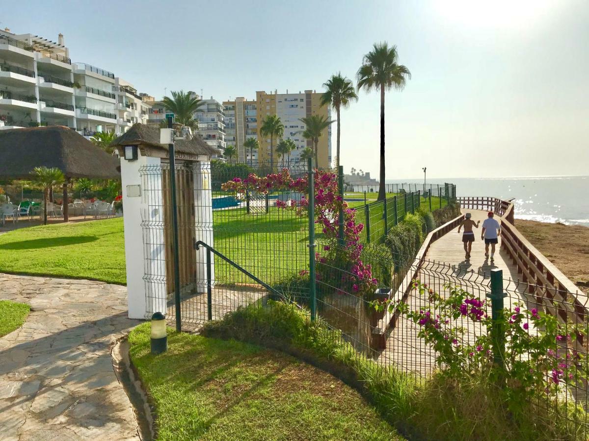 Mi Capricho, Beachfront, Grownfloor, Private Garden & Terrace Sitio de Calahonda エクステリア 写真