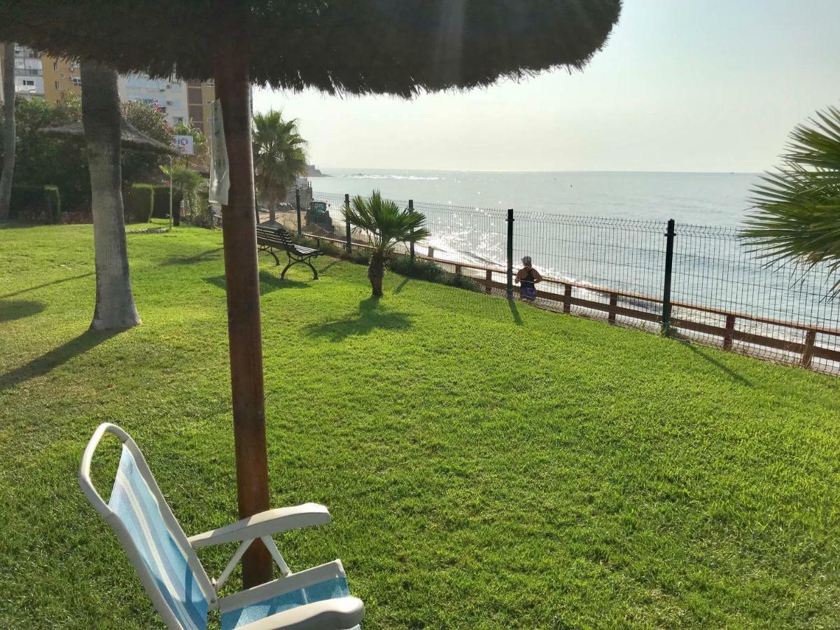 Mi Capricho, Beachfront, Grownfloor, Private Garden & Terrace Sitio de Calahonda エクステリア 写真