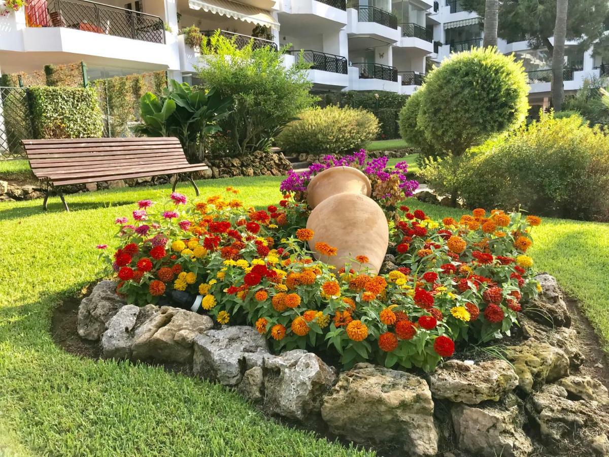 Mi Capricho, Beachfront, Grownfloor, Private Garden & Terrace Sitio de Calahonda エクステリア 写真