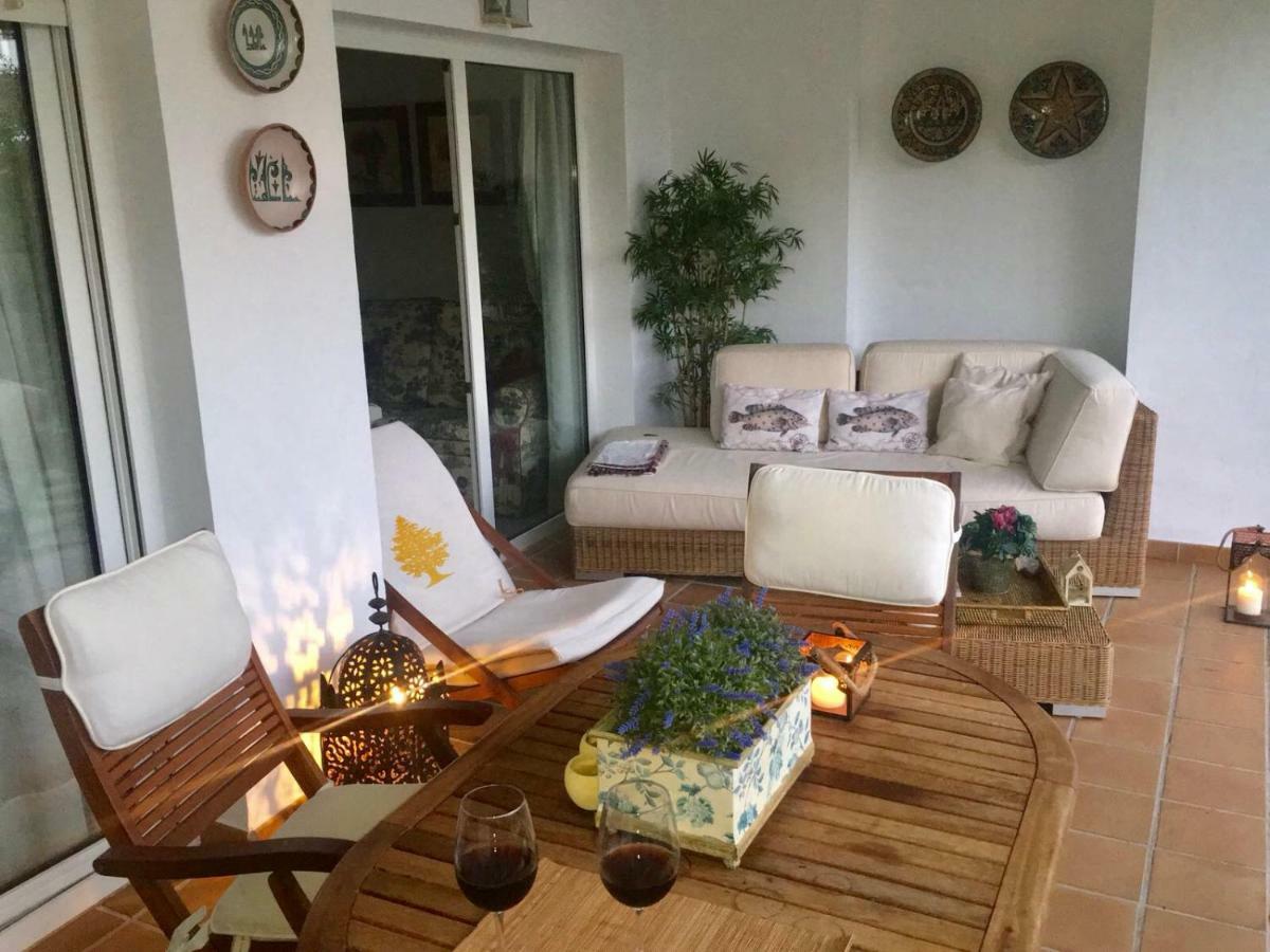 Mi Capricho, Beachfront, Grownfloor, Private Garden & Terrace Sitio de Calahonda エクステリア 写真